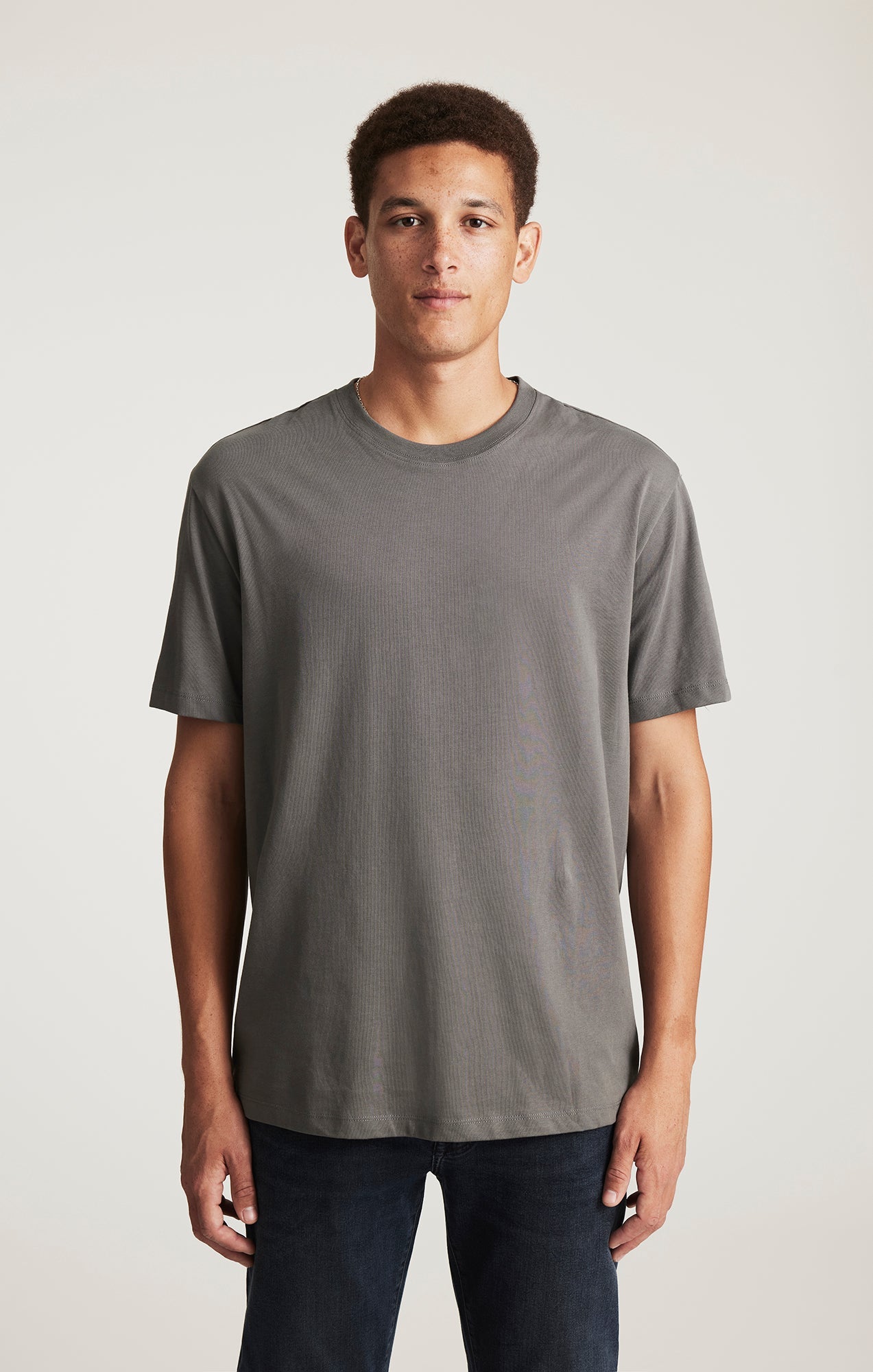 BASIC SHORT SLEEVE T-SHIRT IN LAVE SMOKE COMFORT