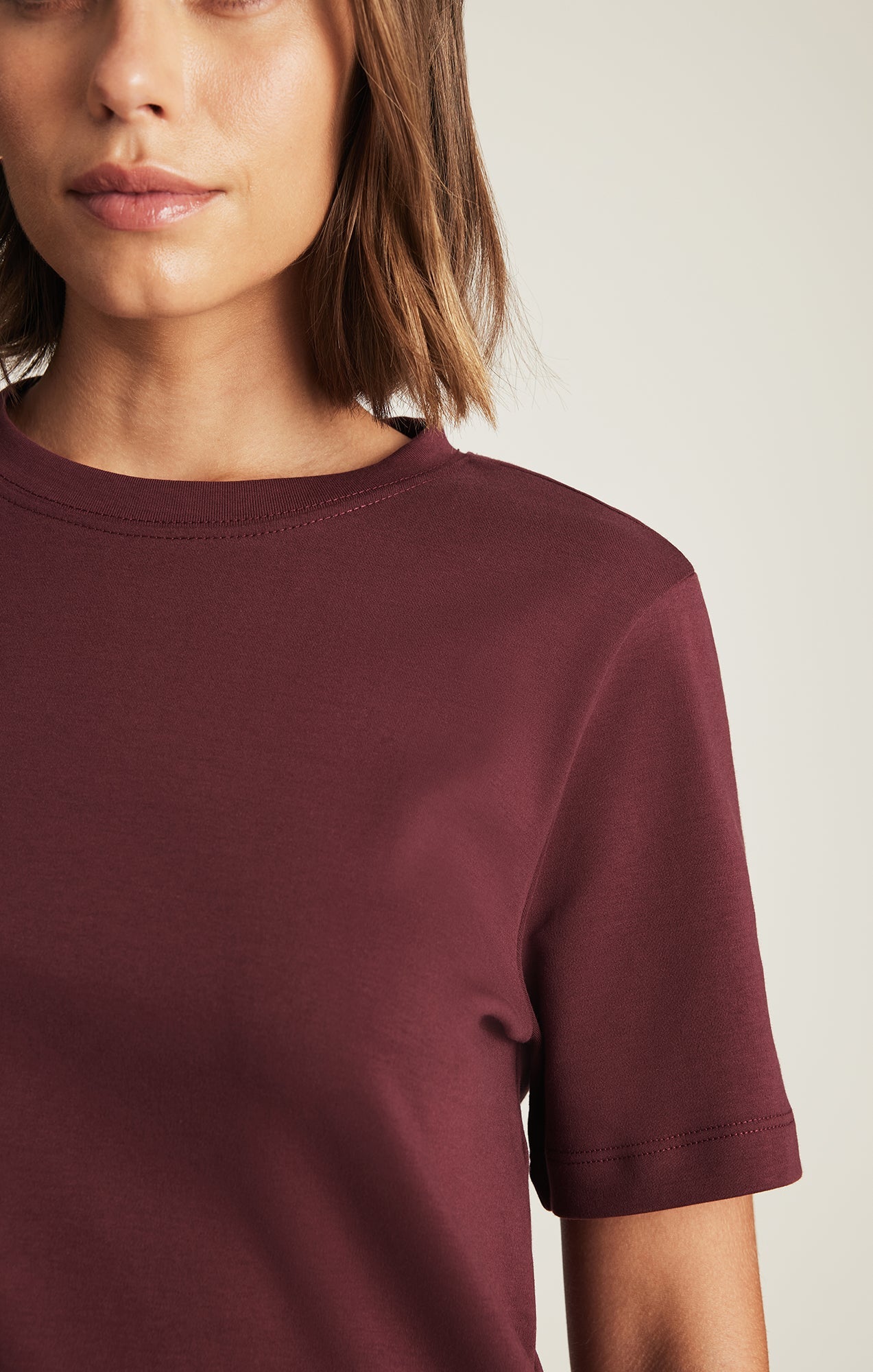 AUDREY INTERLOCK CREW NECK T-SHIRT IN WINDSOR WINE