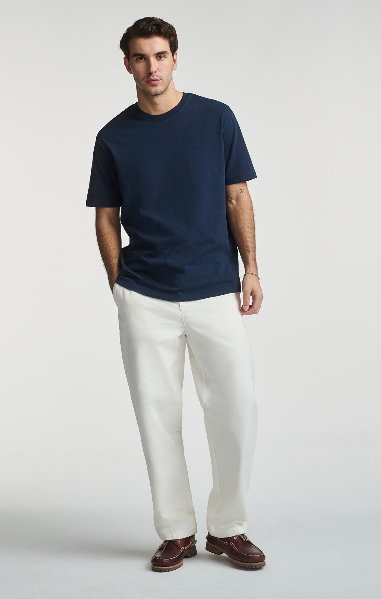 BASIC SHORT SLEEVE T-SHIRT IN BLACK IRIS