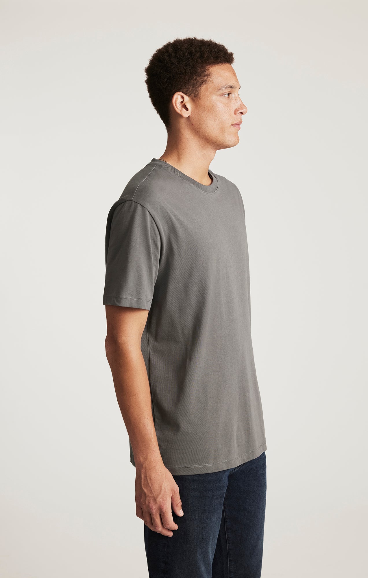 BASIC SHORT SLEEVE T-SHIRT IN LAVE SMOKE COMFORT